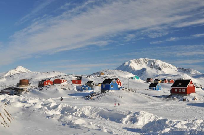 Villaggio di Kulusuk con case colorate, Groenlandia