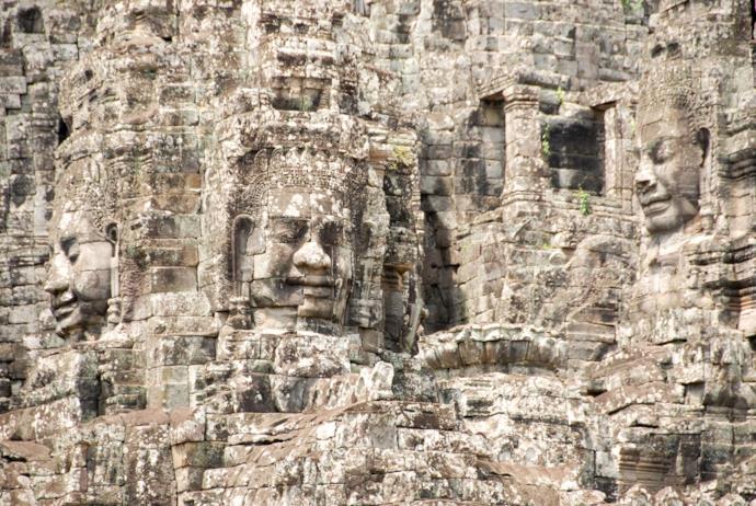 Statue religiose di Angkor in Cambogia