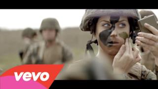 Katy Perry - Part Of Me [Video ufficiale e testo]