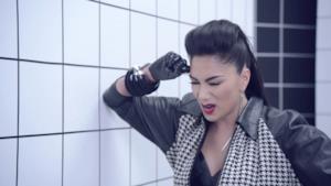 Nicole Scherzinger - Boomerang (Video ufficiale e testo)