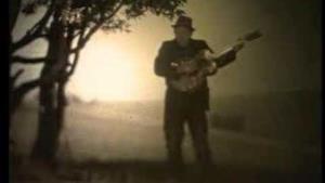 Tom Waits - hold on (Video ufficiale e testo)