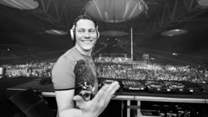 ClubLife by Tiësto Podcast 453