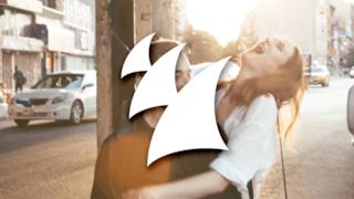 Andrew Rayel - One In a Million (feat. Jonathan Mendelsohn) (Video ufficiale e testo)