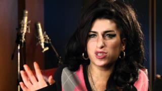 ► Tony Bennett and Amy Winehouse recording Body and soul (VIDEO)