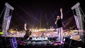 Dimitri Vegas & Like Mike @ Sunburn Festival 2017