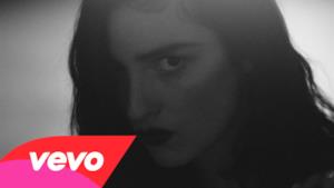 Banks - Beggin For Thread (Video ufficiale e testo)