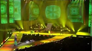 LAURA PAUSINI medley ultimo dell'anno 2012