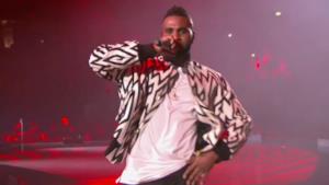 Jason Derulo canta live Want To Want Me agli MTV EMA 2015 (VIDEO)