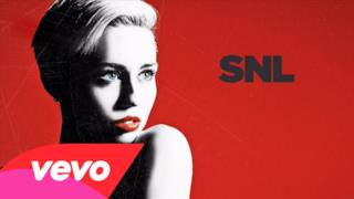 Miley Cyrus @ SNL 2013 - We Can't Stop live