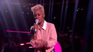 Emeli Sande - Clown & Next To Me (Brit Awards 2013)