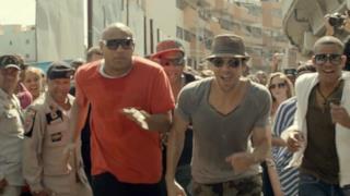 Enrique Iglesias - BAILANDO video, testo e traduzione