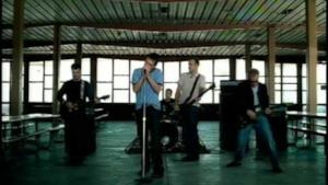 3 Doors Down - Loser (Video ufficiale e testo)