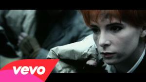 Mylène Farmer - Désenchantée (Video ufficiale e testo)