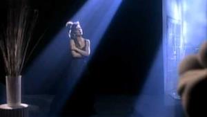 Gloria Estefan - Can't Stay Away From You (Video ufficiale e testo)