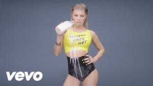 Fergie: è uscito il video del nuovo singolo M.I.L.F. $