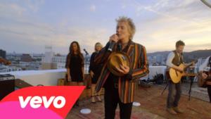 Rod Stewart - Love Is (Video ufficiale e testo)