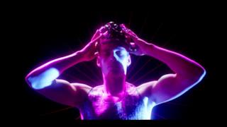 New Order - Restless (Video ufficiale e testo)