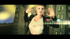 Emma Marrone- Con Le Nuvole (video ufficiale)