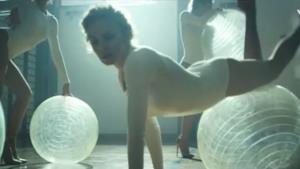 Kylie Minogue - Sexercise (video ufficiale, testo e traduzione)