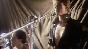 David Bowie - Fashion (Video ufficiale e testo)