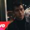 Arctic Monkeys - Why'd You Only Call Me When You're High? | Video ufficiale, testo e traduzione