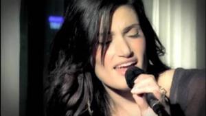 Idina Menzel - I Stand (Video ufficiale e testo)