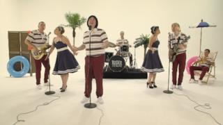 Ruggero De I Timidi - Toy Boy (Video ufficiale e testo)