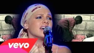 P!nk - Dear Mr. President (Video ufficiale e testo)