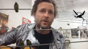 Jovanotti festeggia 2 milioni di followers su Twitter con una canzone