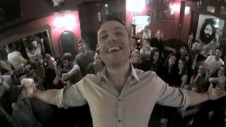 Tiziano Ferro diventa "regista" nel video ufficiale di Incanto