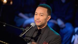 John Legend & Common - Glory (live Oscar 2015 video)