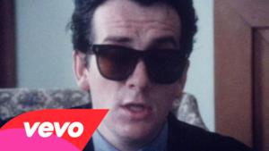 Elvis Costello - Good Year for the Roses (Video ufficiale e testo)