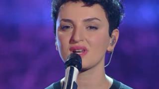 Arisa - Lentamente (il primo che passa) video e testo da Sanremo 2014