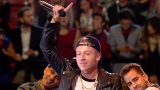 Macklemore e Ryan Lewis cantano Downton live agli MTV EMA 2015