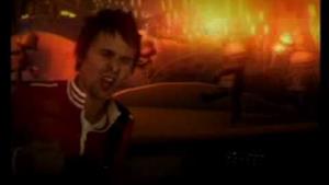 Muse - Invincible (Video ufficiale e testo)