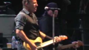 Bruce Springsteen - Inizio concerto Milano 2012 - Take care of our own [VIDEO]
