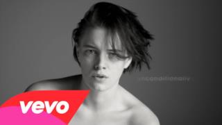 Katy Perry - Unconditionally (Lyrics video, testo e traduzione)