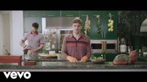 The Chainsmokers - You Owe Me (Video ufficiale e testo)