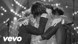 One Direction - History (Video ufficiale e testo)