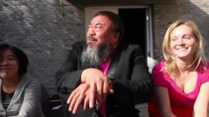 Gangnam Style: anche Ai Weiwei lo balla (Video ufficiale)