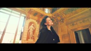 Lei Annalisa Povia - Ascoltami di più (Video ufficiale e testo)