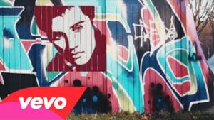 Elvis Presley - Shake That Tambourine (Video ufficiale e testo)