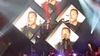 John Legend canta Sexual Healing, live a Los Angeles sulle note del remix di Kygo