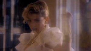 Madonna - Like a Virgin (Video ufficiale e testo)