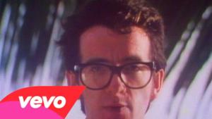 Elvis Costello - Oliver's Army (Video ufficiale e testo)