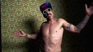 Red Hot Chili Peppers - Dark Necessities (Video ufficiale e testo)