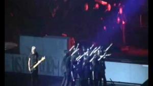 ROGER WATERS - Another Brick In The Wall 2 - The WALL LIVE - LIVE MILANO 2011 -  Forum ASSAGO