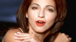 Gloria Estefan - Silent Night (Video ufficiale e testo)