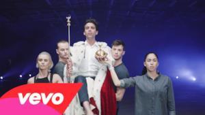 Mika diventa ballerino nel video ufficiale di Good Guys