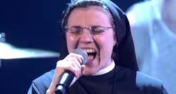 Suor Cristina Scuccia duetta con i The Vamps a The Voice Of Italy 2